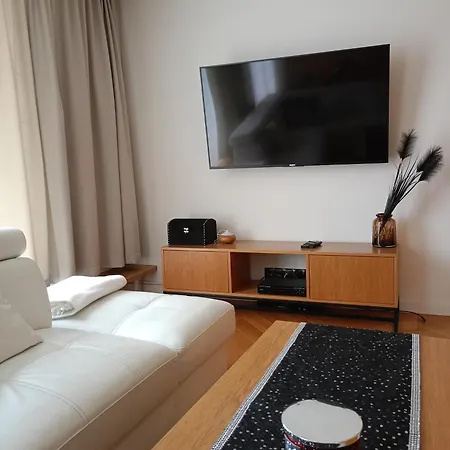 Glamour Z Wyjatkowym Widokiem I Klimatyzacja Apartment *